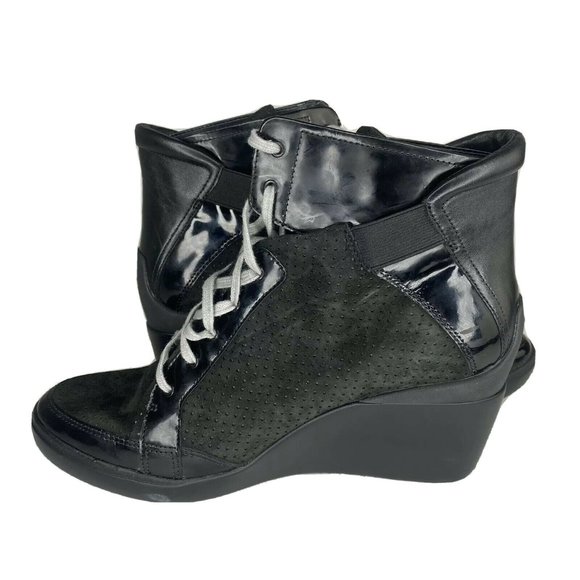 TSUBO Black Suede Leather 1002503 Dress High Top Wedge Sneaker Boots Size 10 - Picture 2 of 6